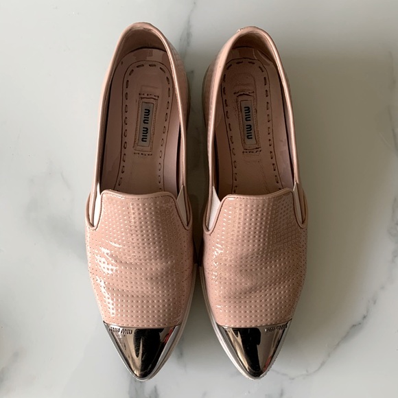 Miu Miu | Textured Leather Loafers w/ Metal Cap Toe - Picture 9 of 16